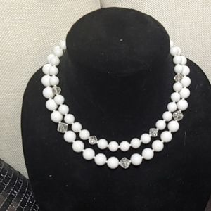Vintage white 2 strand necklace 15"